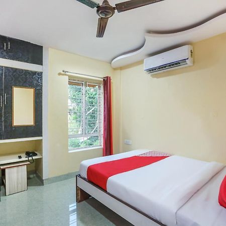 Oyo 62042 Niloy Guest House Jādabpur Εξωτερικό φωτογραφία