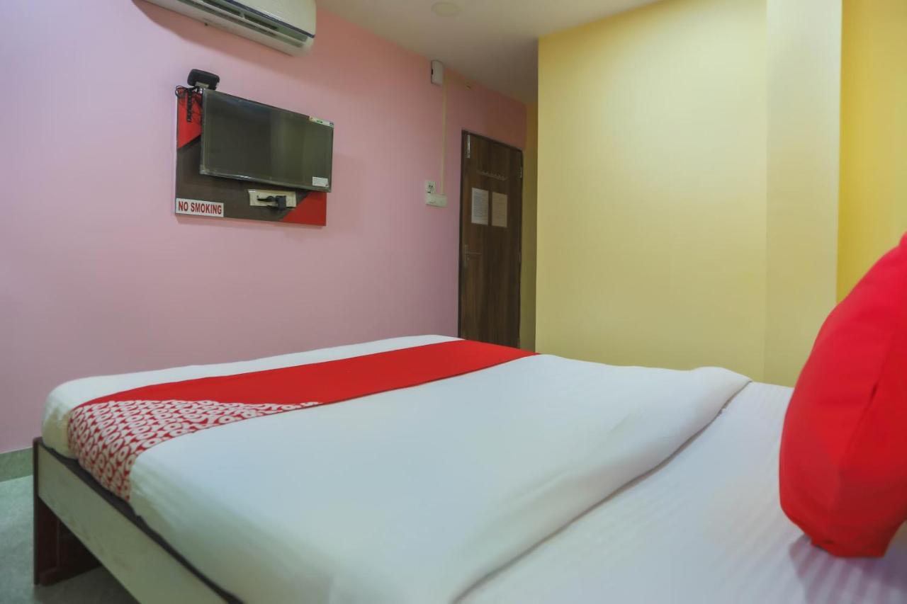 Oyo 62042 Niloy Guest House Jādabpur Εξωτερικό φωτογραφία