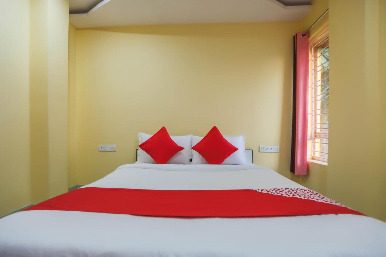 Oyo 62042 Niloy Guest House Jādabpur Εξωτερικό φωτογραφία