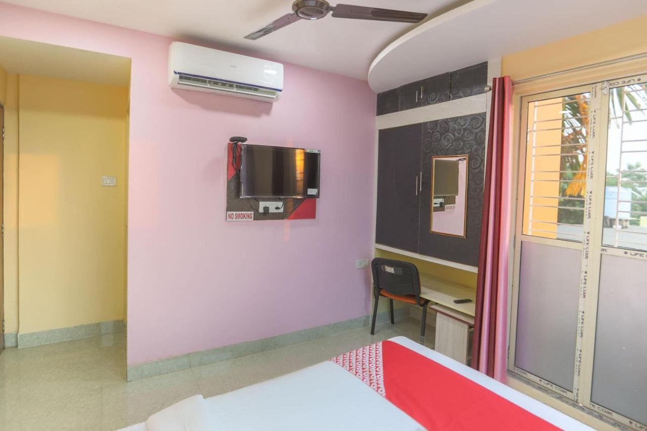 Oyo 62042 Niloy Guest House Jādabpur Εξωτερικό φωτογραφία
